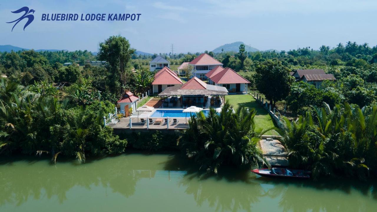 Bluebird Lodge Kampot Exterior foto