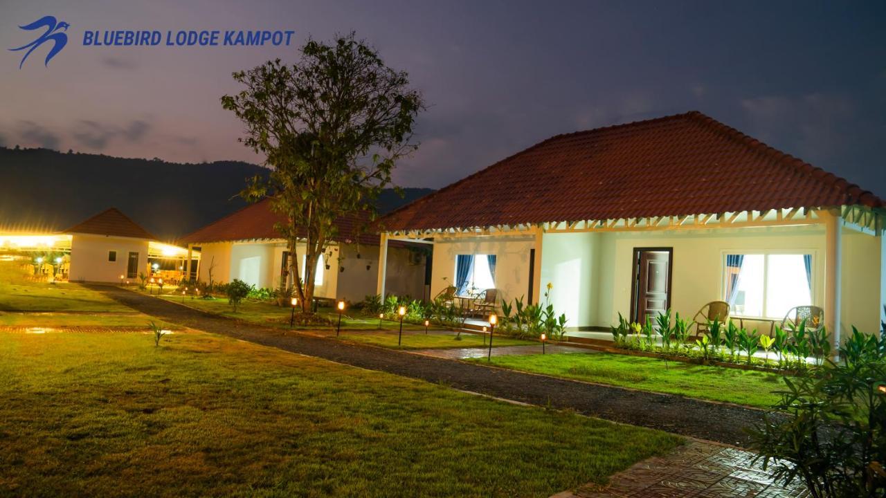 Bluebird Lodge Kampot Exterior foto